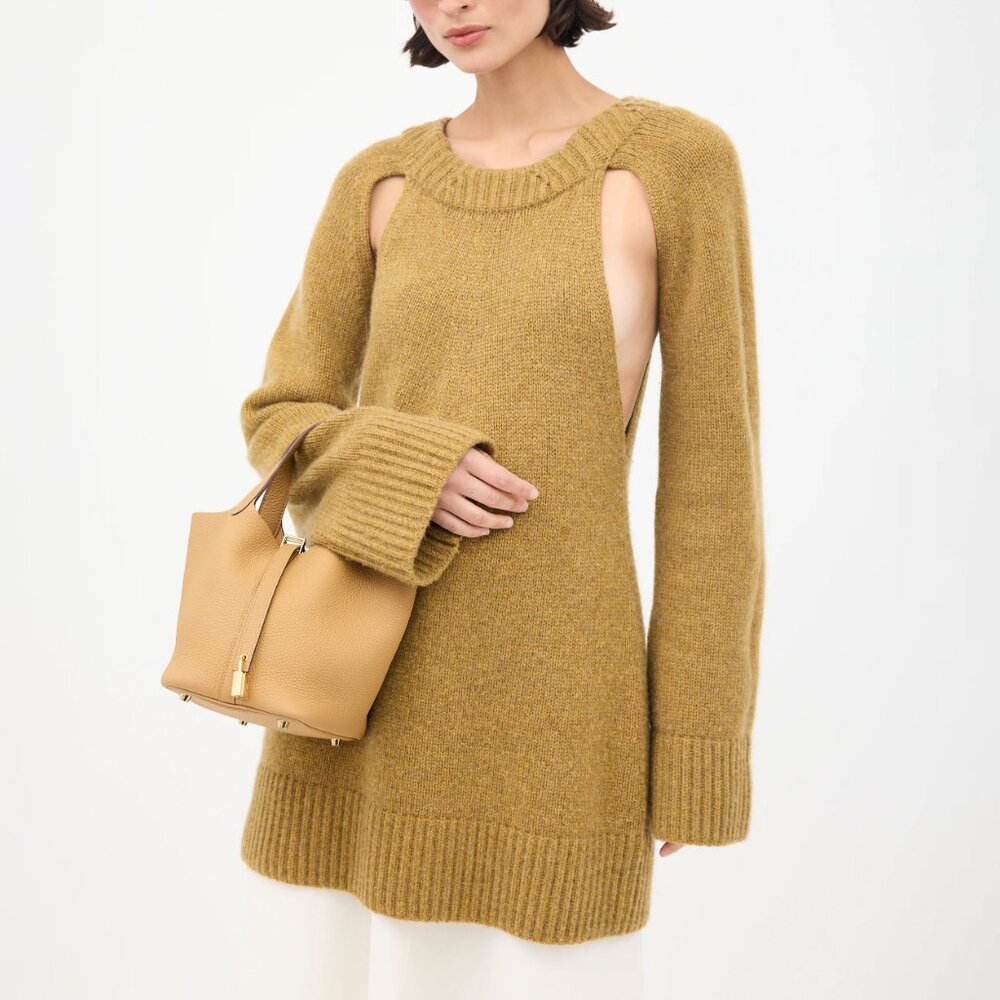 Khaite Cut Out Raglan Pullover Cashmere Sweater Fawn Size Medium NEW NWT